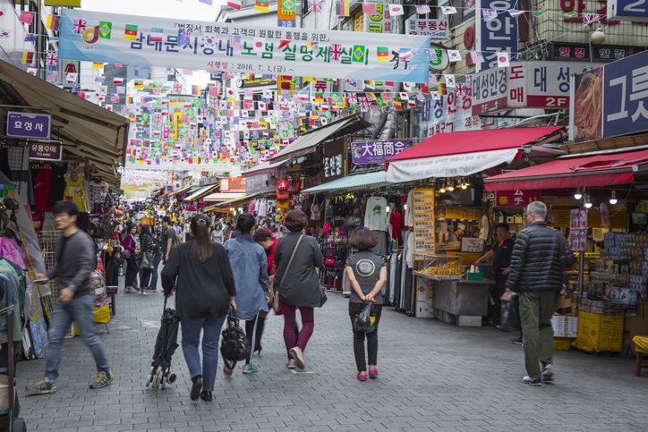 Top 5 Must Visit Traditional Markets in Seoul Korea A Comprehensive Guide with Locations and Reviews